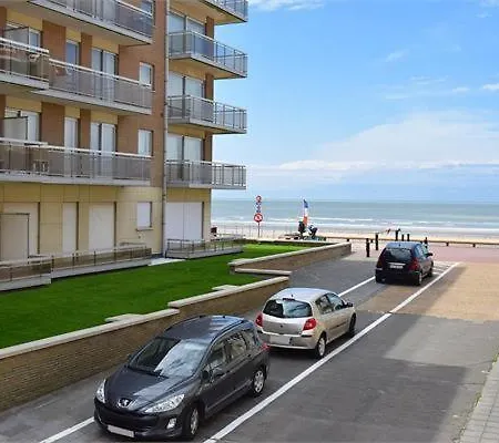 Studio @the Beach Apartment *